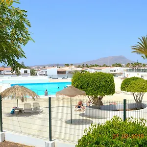 New Renovated Duplex Near The Ocean Located In Tenerife Sur Appartement